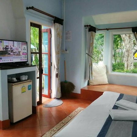 Baanmontra Beach Resort - Bankrut Ngoại thất bức ảnh