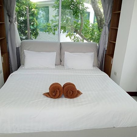 Baanmontra Beach Resort - Bankrut Ngoại thất bức ảnh
