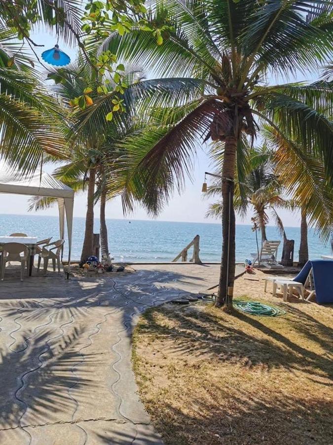 Baanmontra Beach Resort - Bankrut Ngoại thất bức ảnh