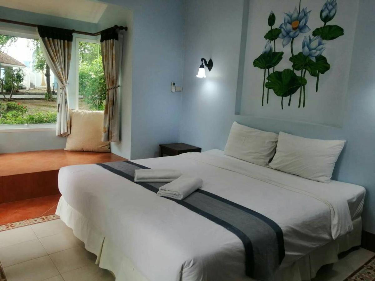 Baanmontra Beach Resort - Bankrut Ngoại thất bức ảnh