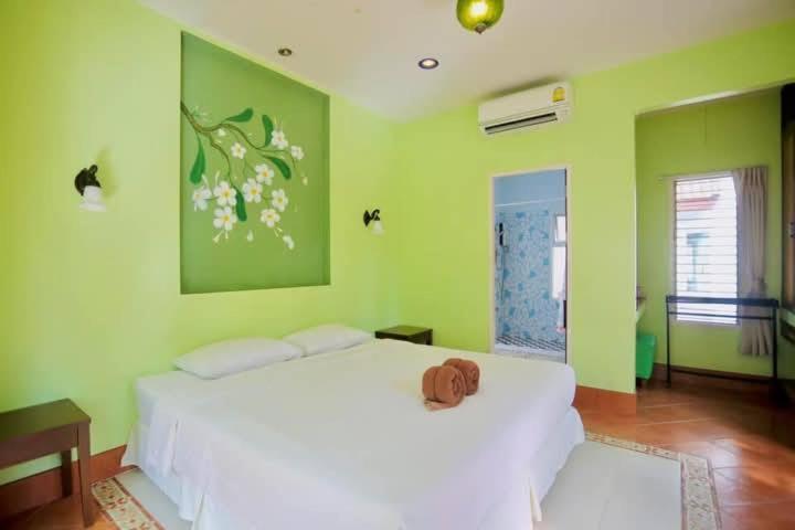 Baanmontra Beach Resort - Bankrut Ngoại thất bức ảnh