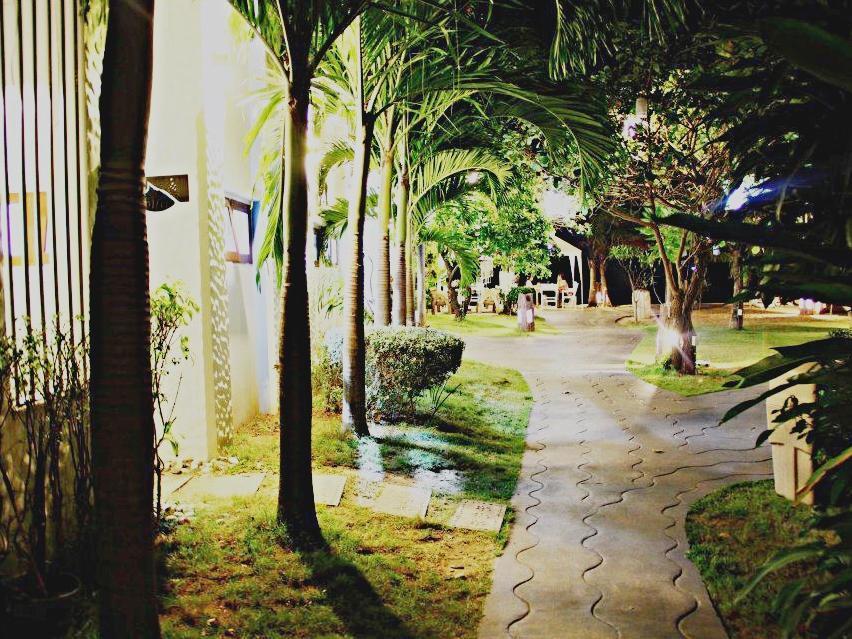 Baanmontra Beach Resort - Bankrut Ngoại thất bức ảnh