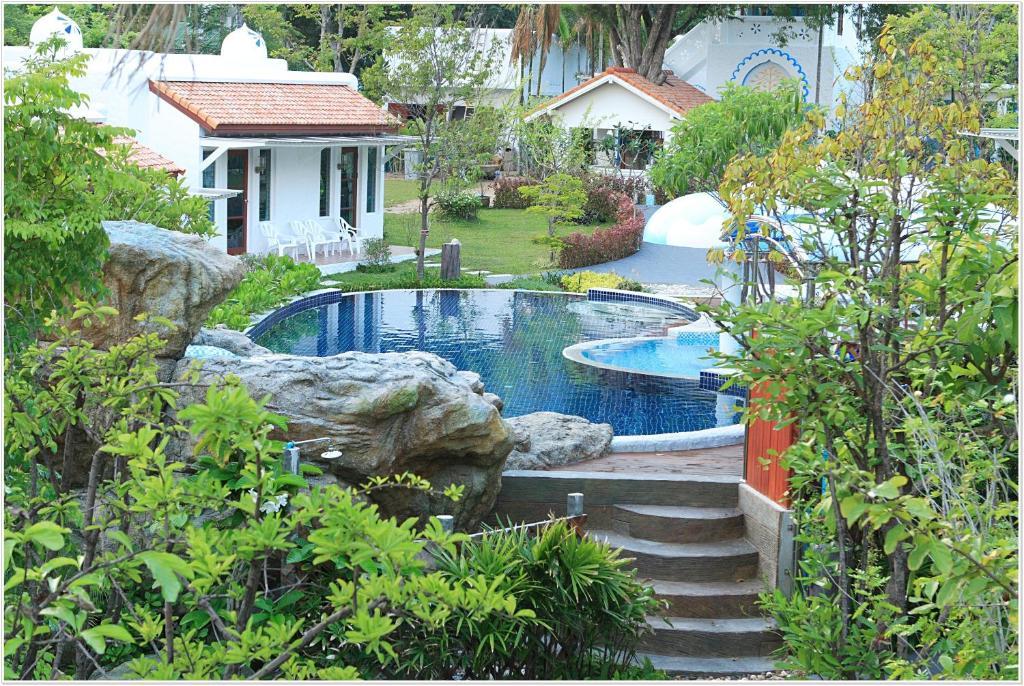 Baanmontra Beach Resort - Bankrut Ngoại thất bức ảnh