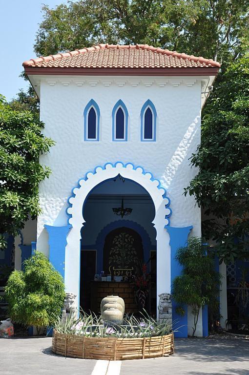 Baanmontra Beach Resort - Bankrut Ngoại thất bức ảnh