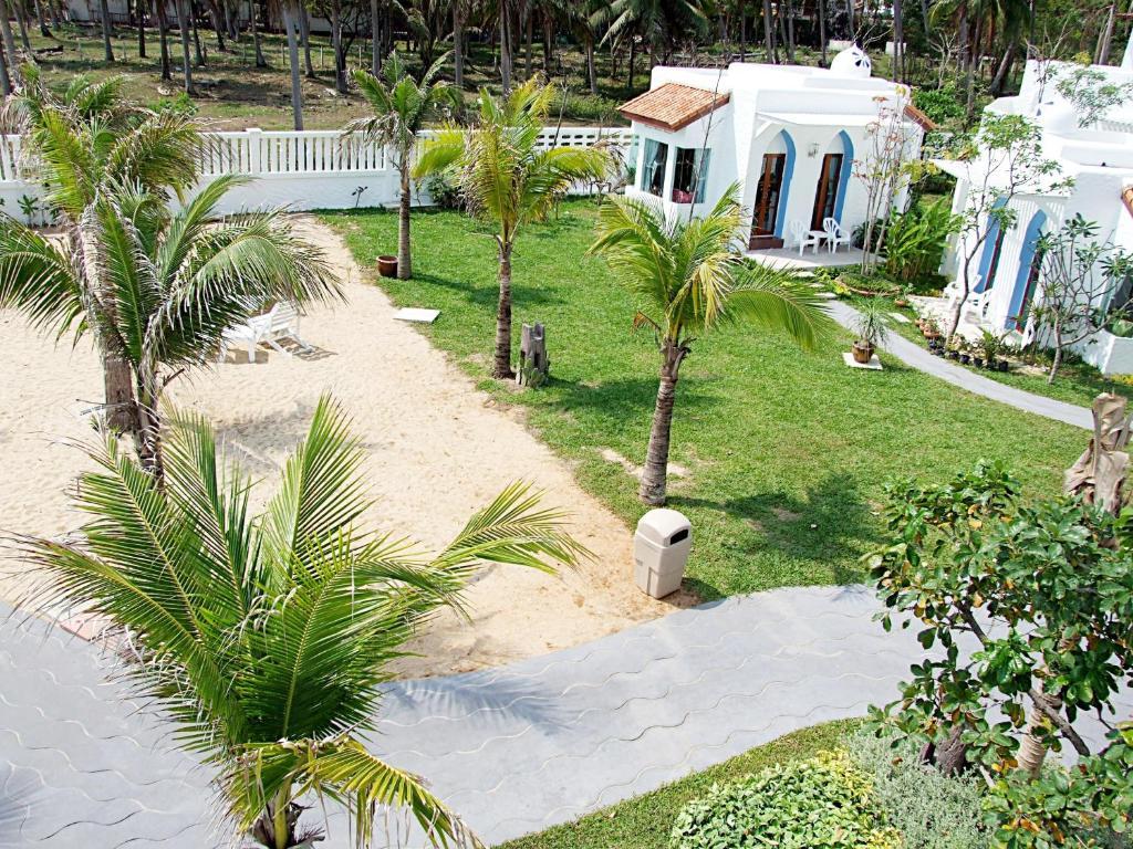 Baanmontra Beach Resort - Bankrut Ngoại thất bức ảnh